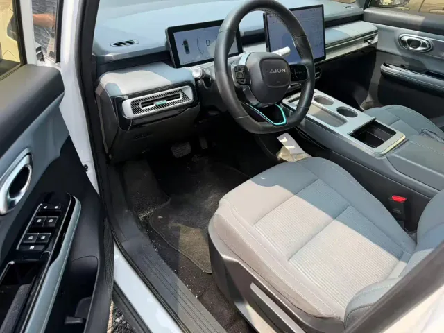 GAC Aion Y — Фото автомобиля 2