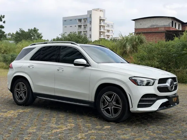 Mercedes-Benz GLE-Class — Фото автомобиля 3