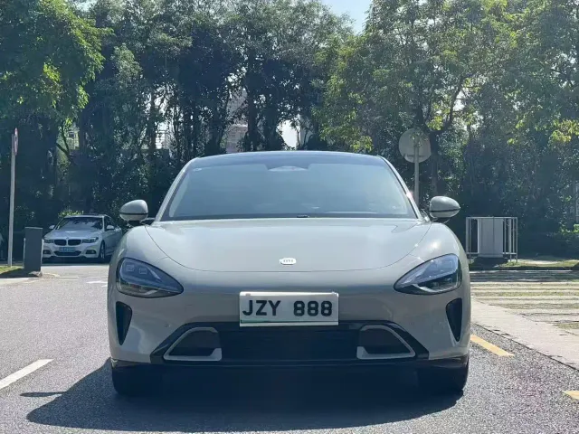 Xiaomi SU7 — Фото автомобиля 2