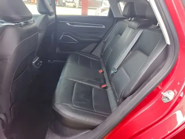 Geely Emgrand — Фото автомобиля 16
