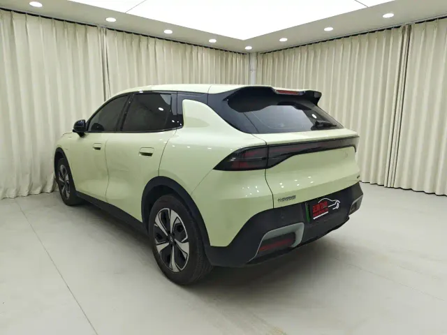 Changan Qiyuan Q05 — Фото автомобиля 4