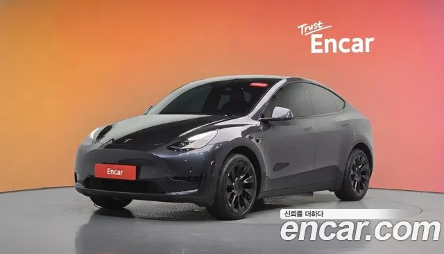 Фотография автомобиля — Tesla Model Y