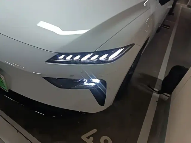 Dongfeng eπ 007 — Фото автомобиля 23