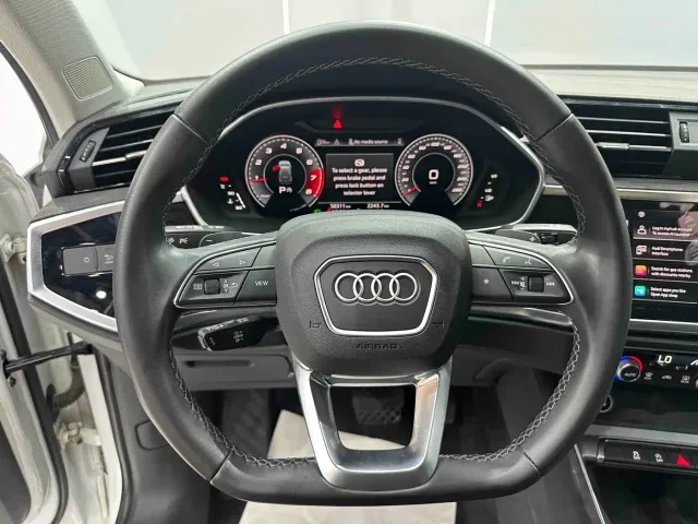 Audi Q3 — Фото автомобиля 11