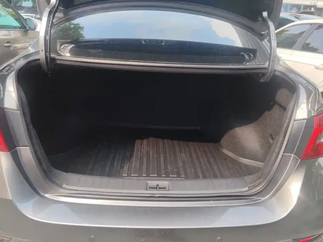 Nissan Sylphy — Фото автомобиля 4