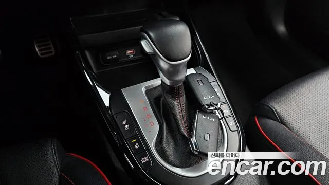 Kia K3 Новый K3 2 поколение 1.6 Turbo GT 5 дверей — Фото автомобиля 9