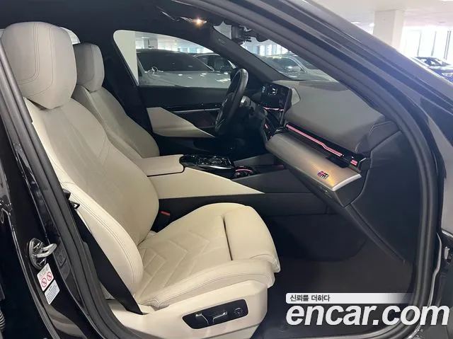 BMW 5 Series G60 — Фото автомобиля 13