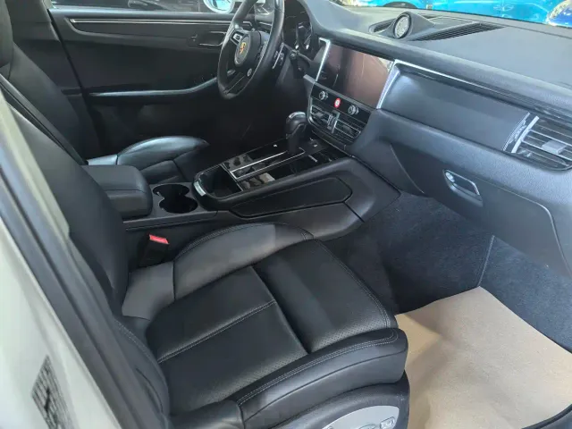 Porsche Macan — Фото автомобиля 10
