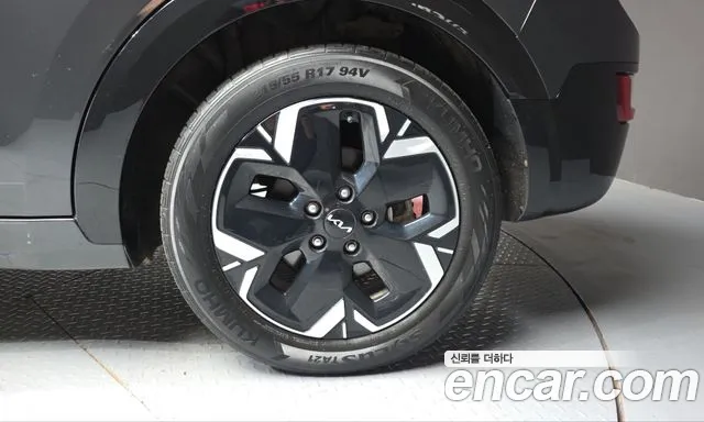 Kia Niro — Фото автомобиля 6