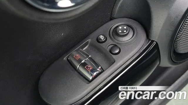 MINI Cooper — Фото автомобиля 26