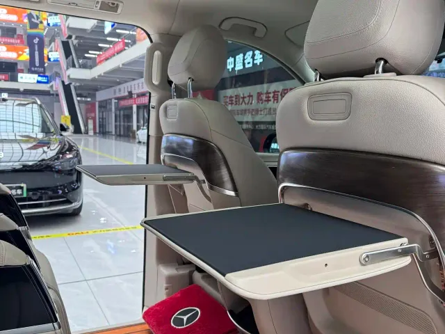 Mercedes-Benz V-Class — Фото автомобиля 7