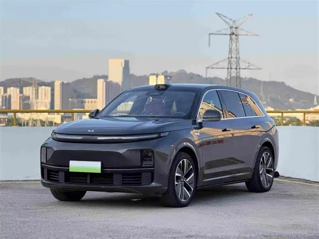 Li Auto L7 — Фото автомобиля 19