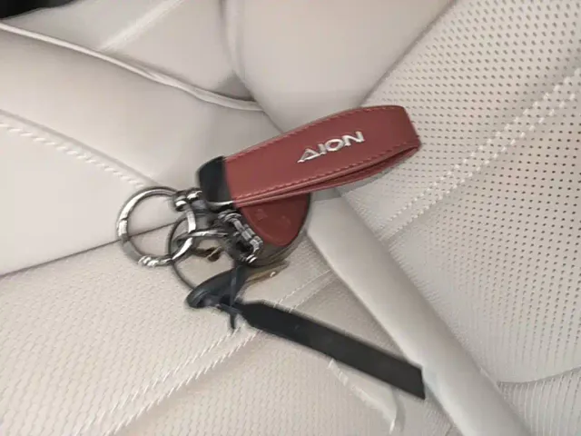 GAC Aion UT — Фото автомобиля 8