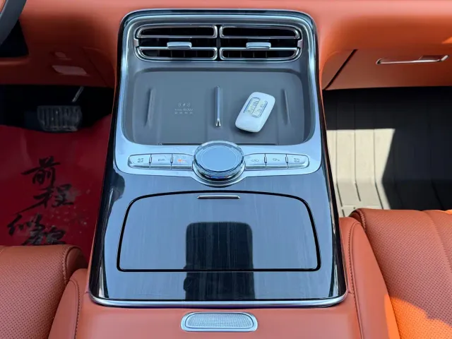 Geely Galaxy M9 — Фото автомобиля 14