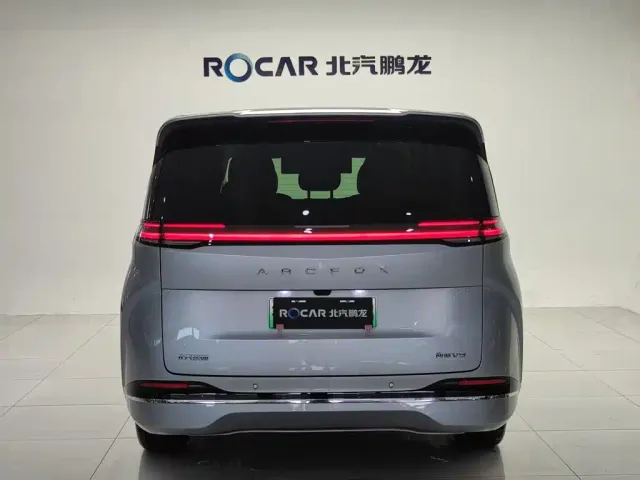 Arcfox Wendao V9 — Фото автомобиля 5