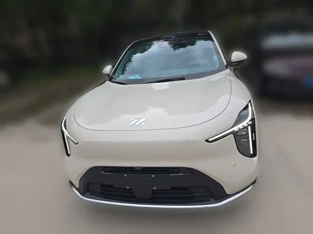 IM Motors LS6 — Фото автомобиля 4