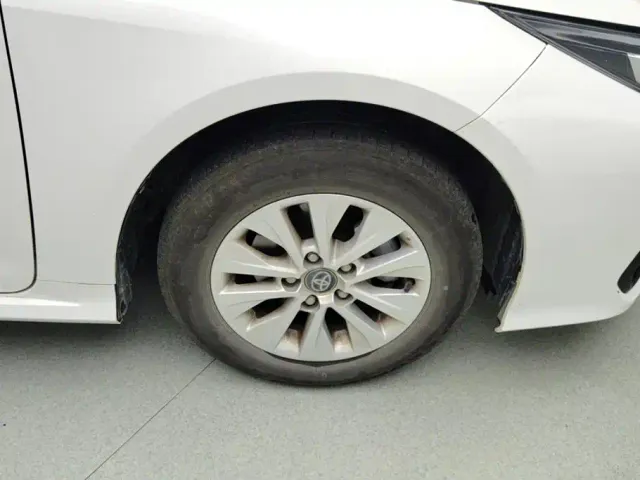 Toyota Corolla — Фото автомобиля 6