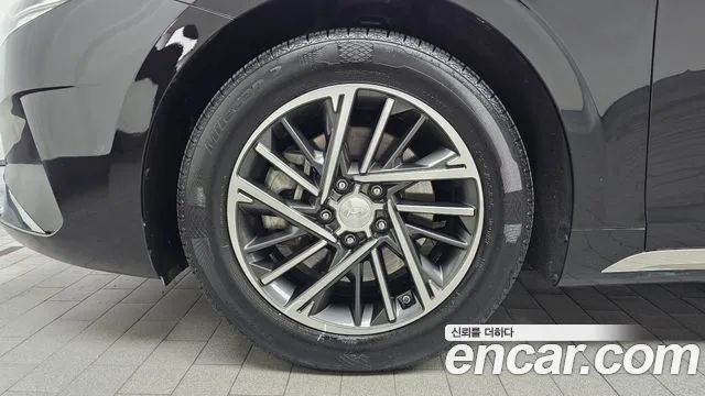 Hyundai Grandeur New — Фото автомобиля 5