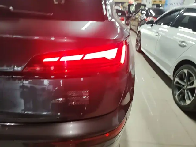 Audi Q5L — Фото автомобиля 7