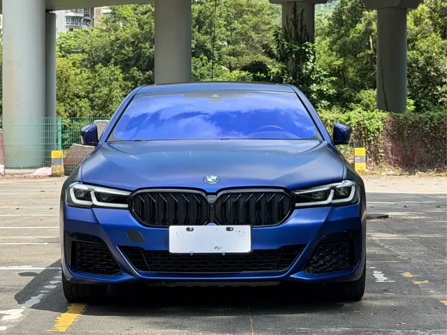 BMW 5 Series — Фото автомобиля 2