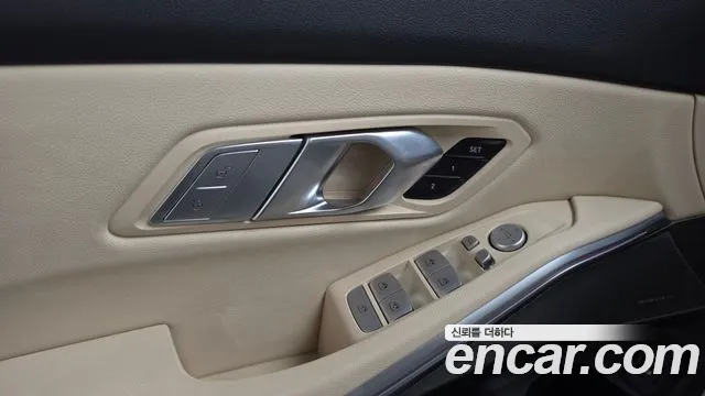 BMW 3-Series 3 серия (G20) 320i M Sport — Фото автомобиля 25