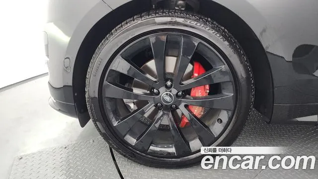 Land Rover Range Rover Sport — Фото автомобиля 5