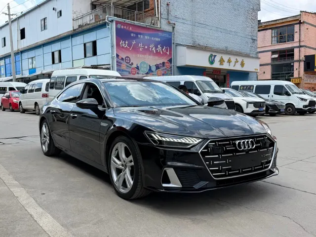 Audi A7L — Фото автомобиля 3