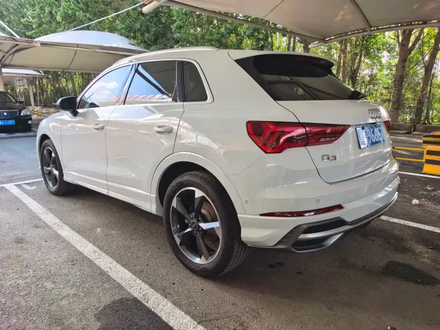 Audi Q3 — Фото автомобиля 21