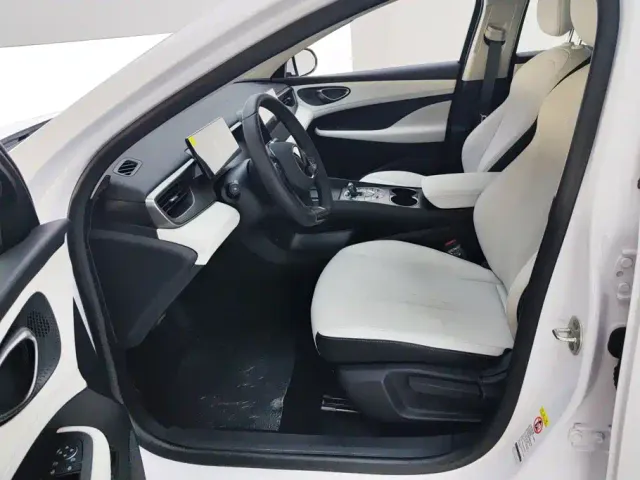BYD Seal 05 DM-i — Фото автомобиля 9