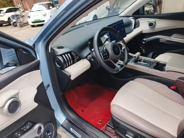 BYD Yuan PLUS — Фото автомобиля 15