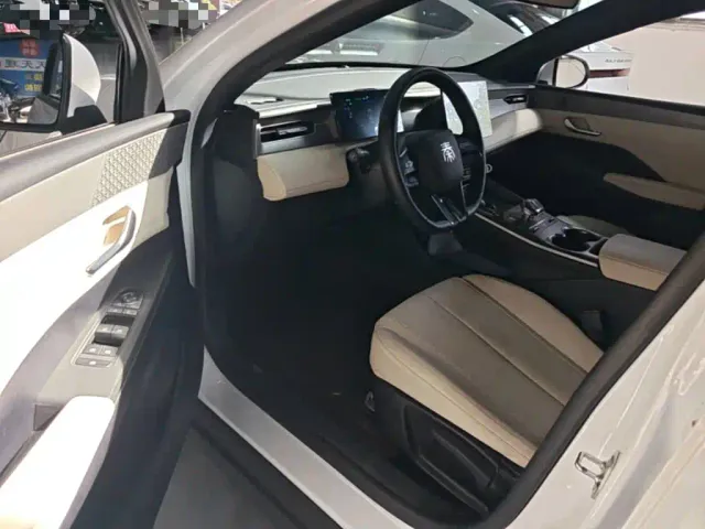 BYD Qin PLUS — Фото автомобиля 15