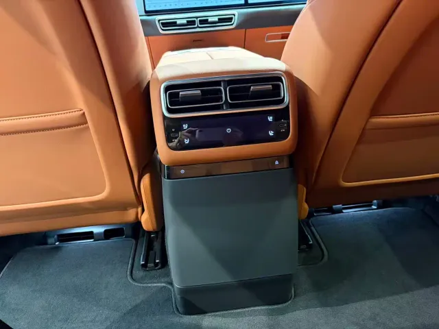Li Auto Li Auto L6 2025 Max Smart Renewal Edition — Фото автомобиля 8