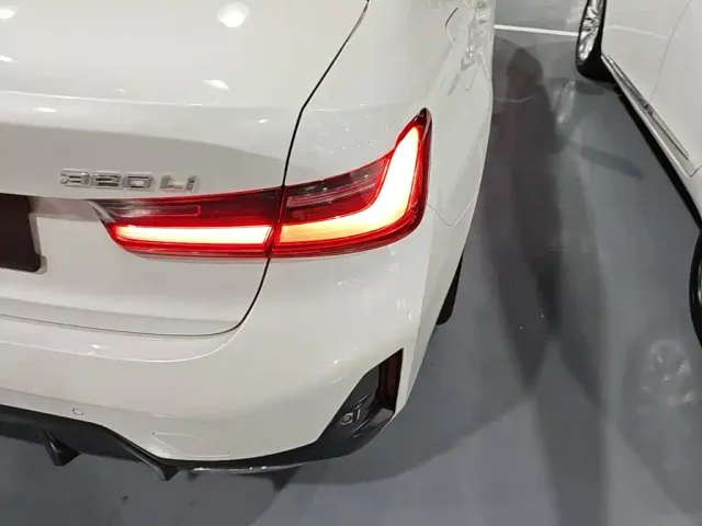 BMW 3 Series — Фото автомобиля 7