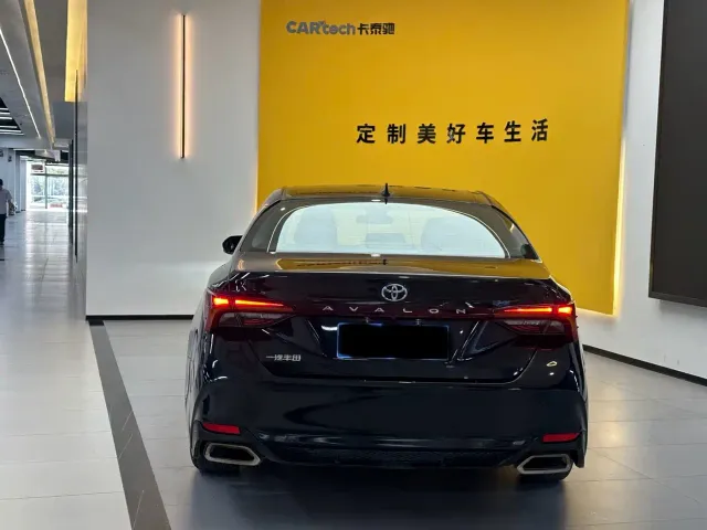 Toyota Avalon — Фото автомобиля 6