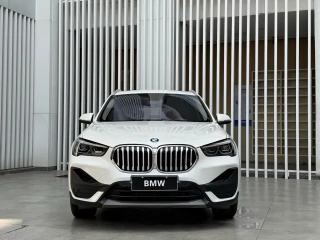 BMW X1 — Фото автомобиля 2