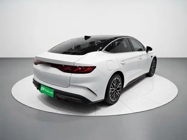 BYD Qin L — Фото автомобиля 6