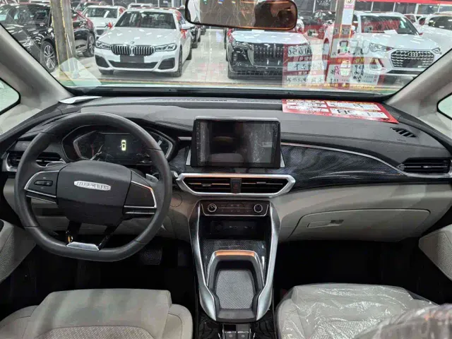 Maxus G50 — Фото автомобиля 7