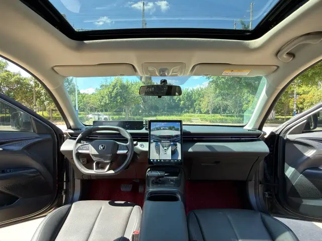 Changan Eado — Фото автомобиля 5