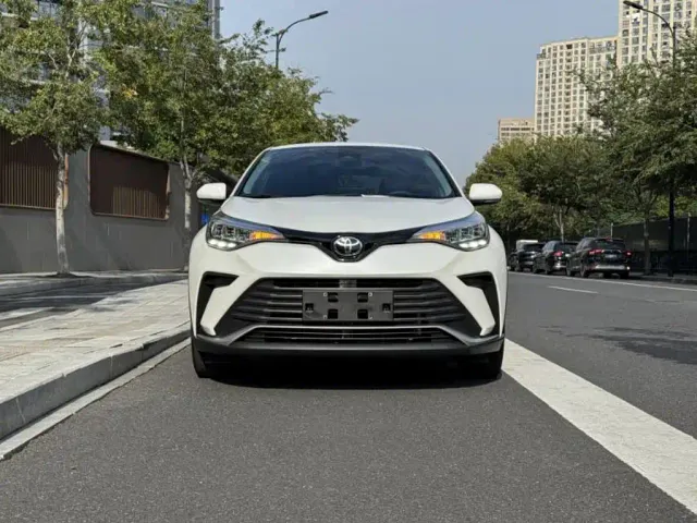 Toyota IZOA — Фото автомобиля 2