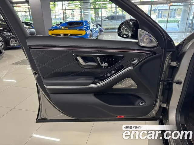 Mercedes-Benz S-Class — Фото автомобиля 6