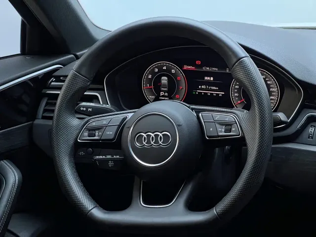Audi A4L — Фото автомобиля 7