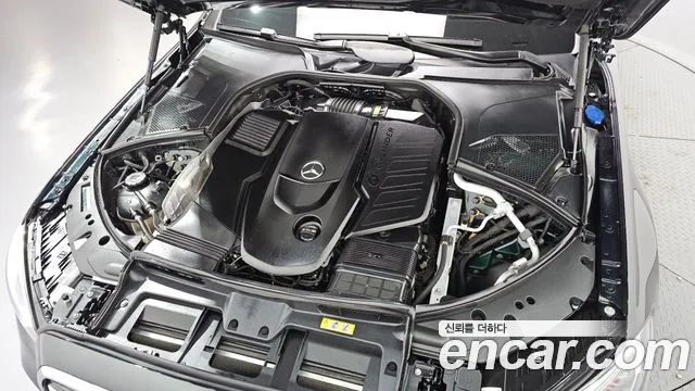 Mercedes-Benz S-Class W223 — Фото автомобиля 9
