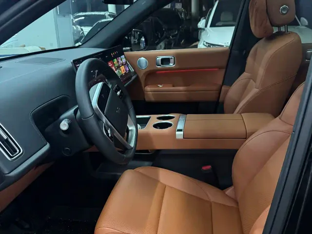 Li Auto L6 — Фото автомобиля 3