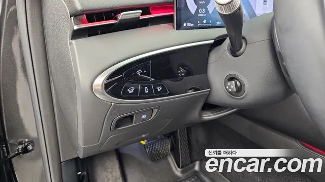 Genesis GV70 — Фото автомобиля 27
