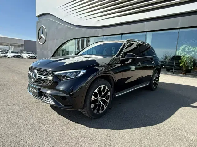 Фотография автомобиля — Mercedes-Benz GLC-Class