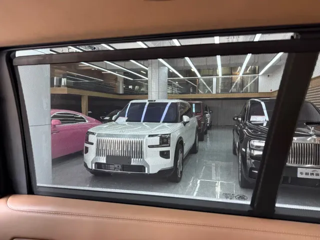 Land Rover Range Rover — Фото автомобиля 16