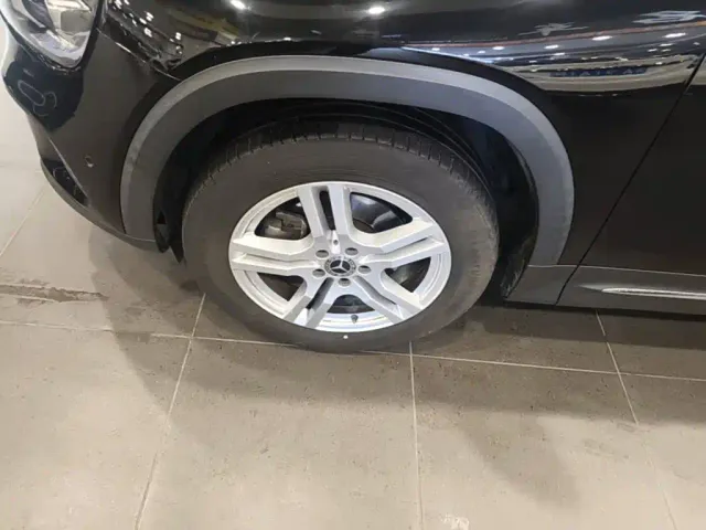 Mercedes-Benz GLB-Class — Фото автомобиля 22