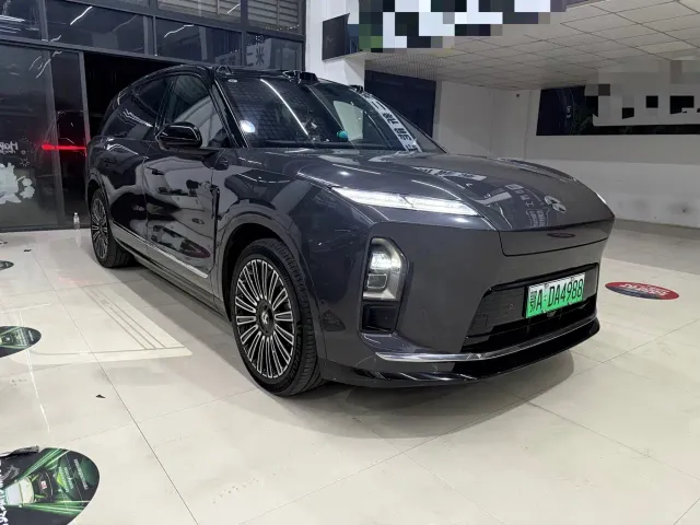 Nio ES8 — Фото автомобиля 3