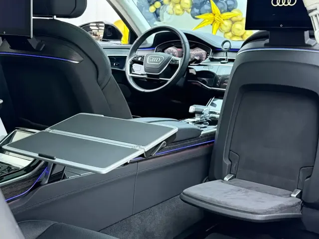 Audi A8 — Фото автомобиля 8