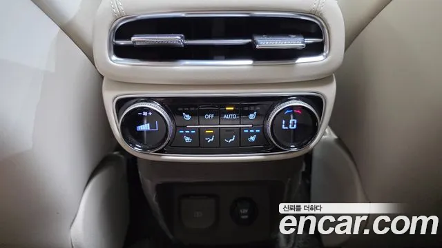 Genesis GV80 — Фото автомобиля 19